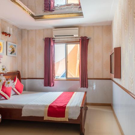 Hotel Nhu Y 2 Thành Pho Ho Chí Minh Esterno foto