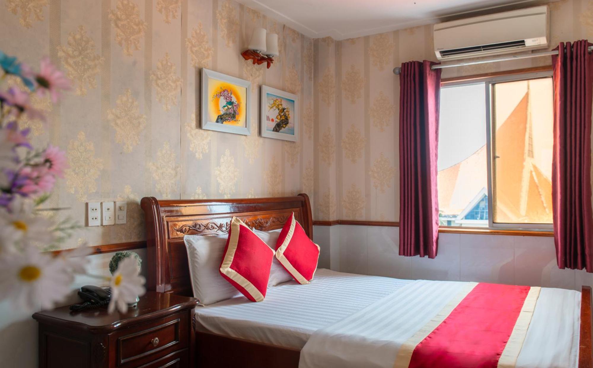 Hotel Nhu Y 2 Thành Pho Ho Chí Minh Esterno foto