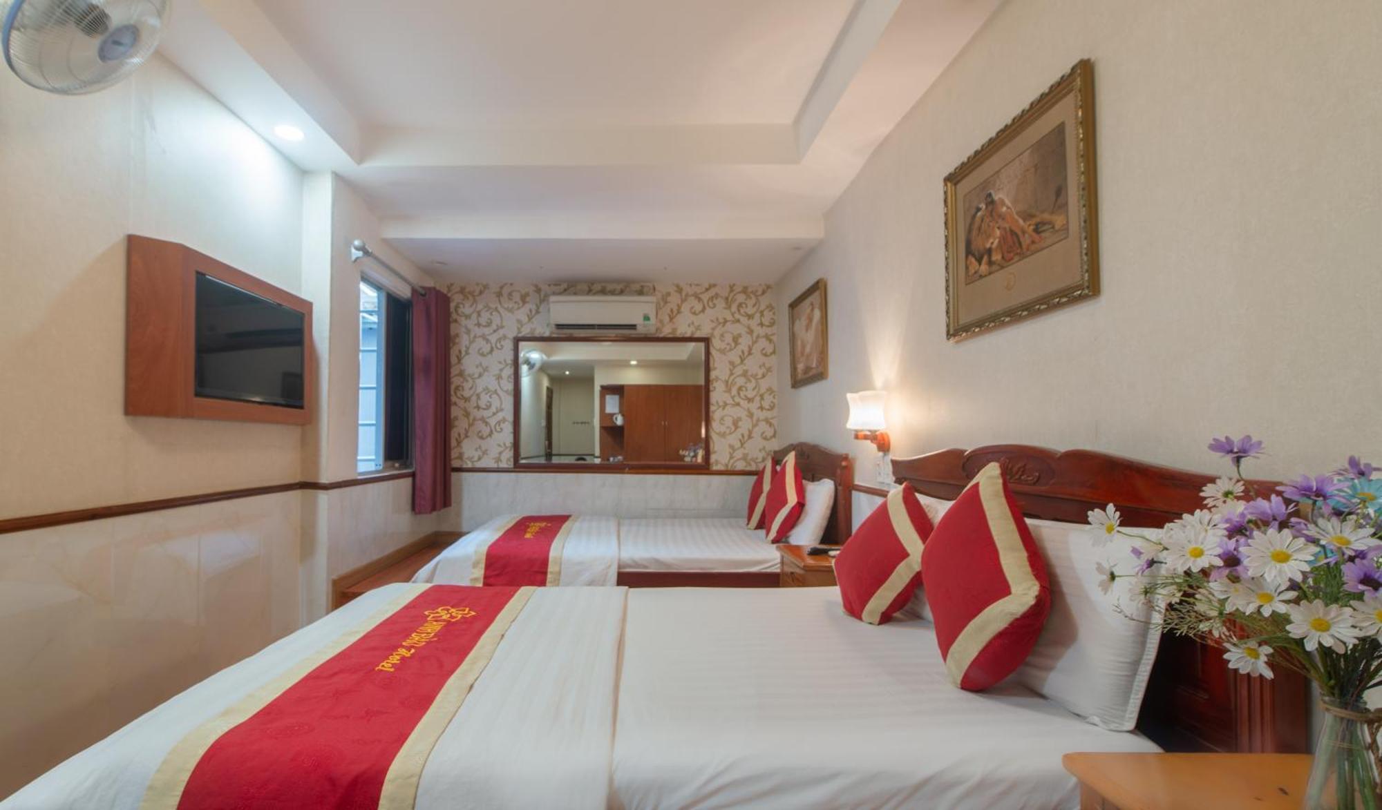 Hotel Nhu Y 2 Thành Pho Ho Chí Minh Esterno foto